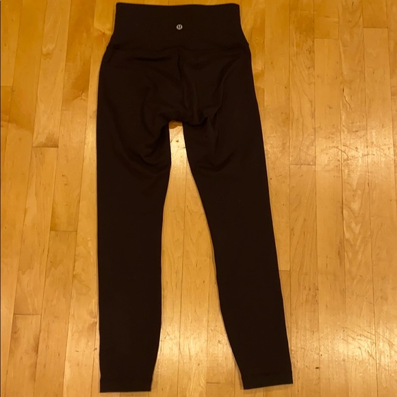 Lululemon Wunder Under Leggings - Picture 3 of 3